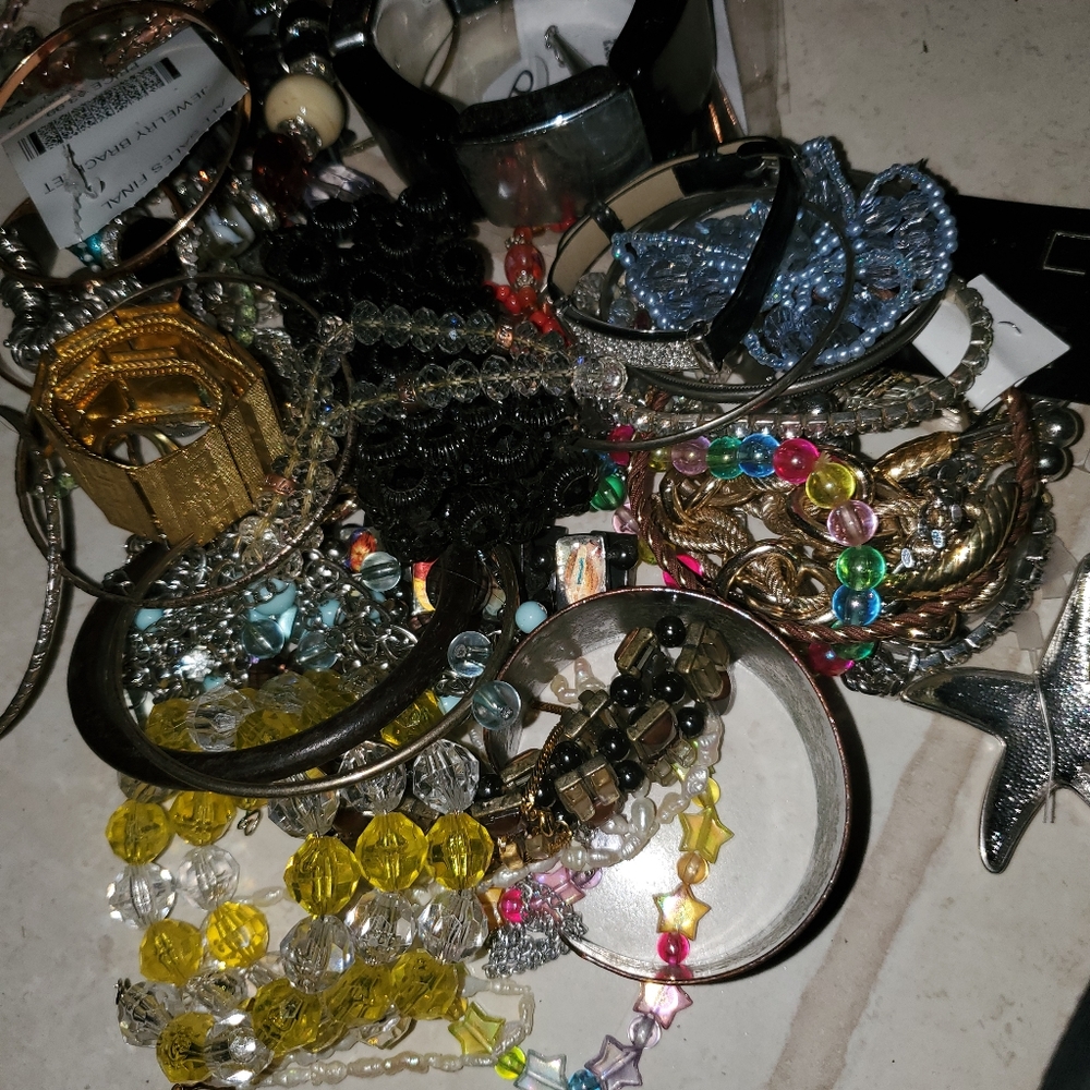 Large  jewelry lot